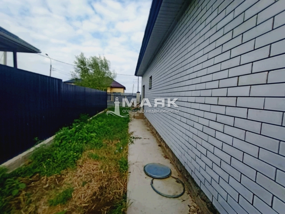 Дом 80 кв.м на участке 3.2 сот