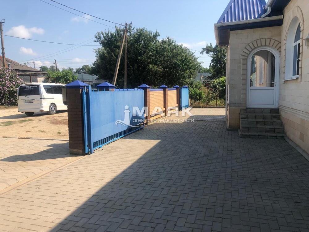 Дом 206 кв.м на участке 17 сот