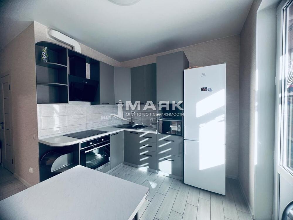 2-к. квартира 37 кв.м, 3/8