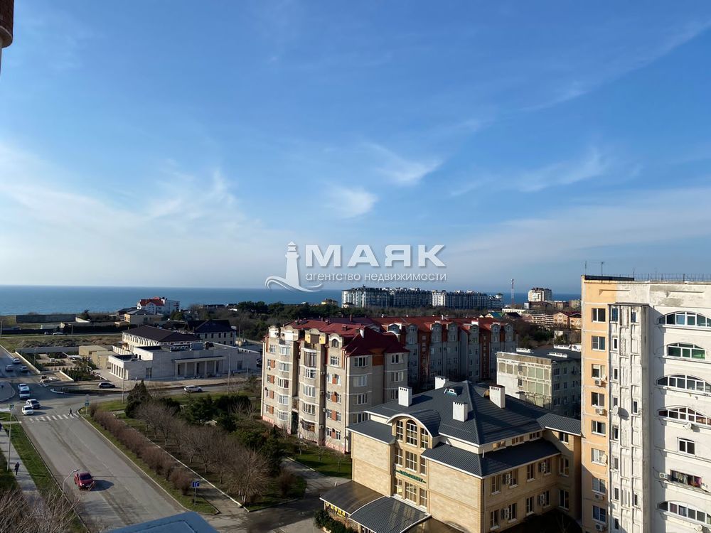2-к. квартира 71 кв.м, 9/10