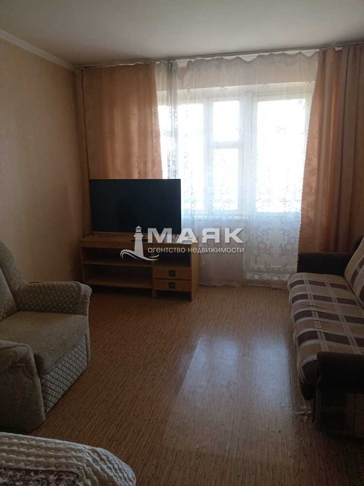 1-к. квартира 38 кв.м, 4/5