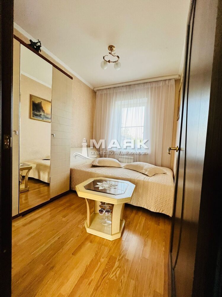 Дом 112.8 кв.м на участке 4.8 сот