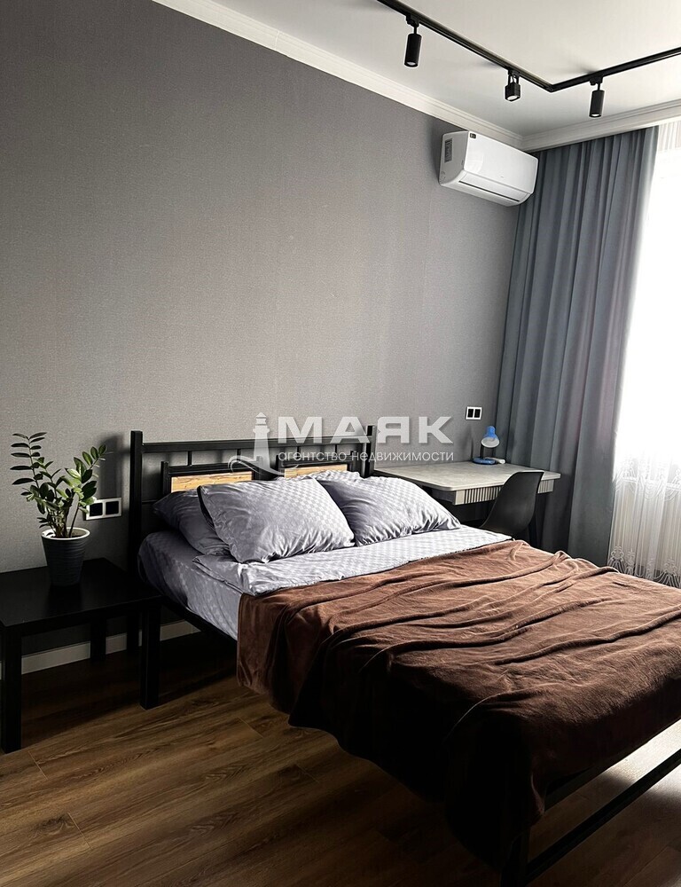 2-к. квартира 61 кв.м, 14/15