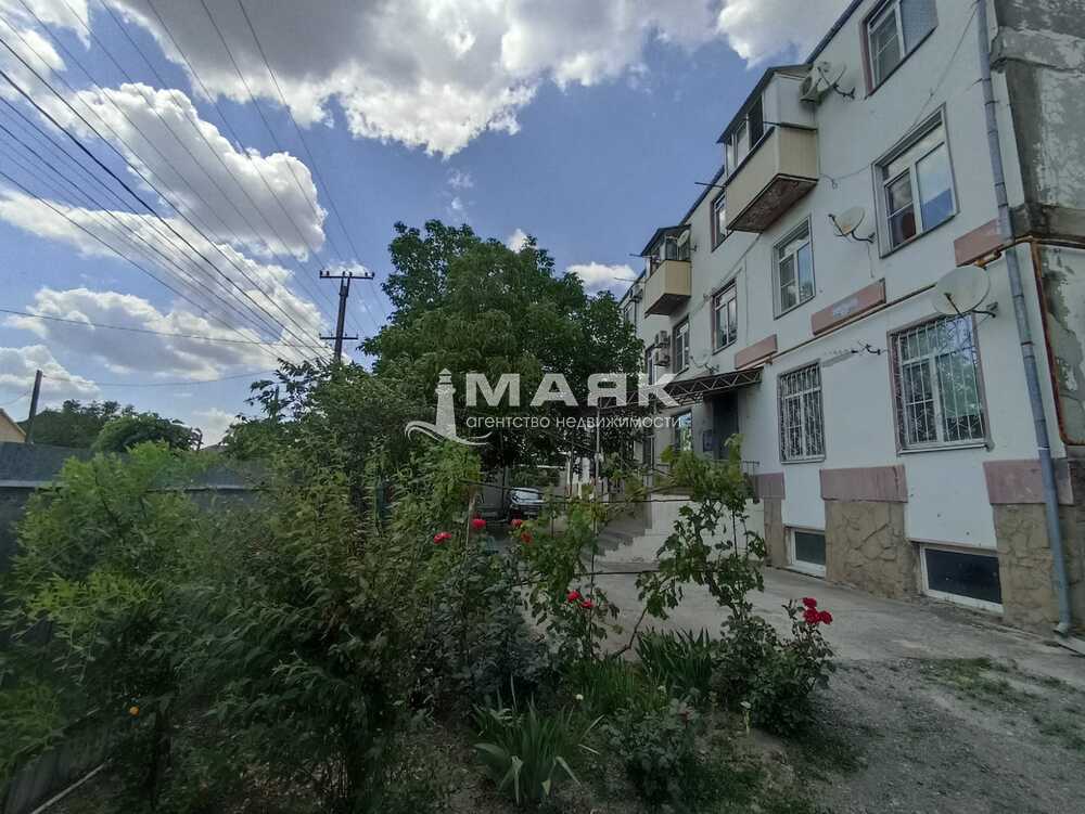 1-к. квартира 33.3 кв.м, 1/3