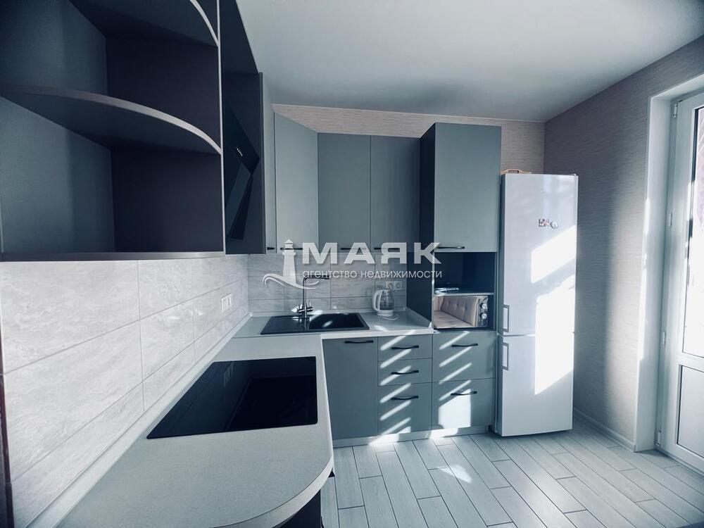 2-к. квартира 37 кв.м, 3/8