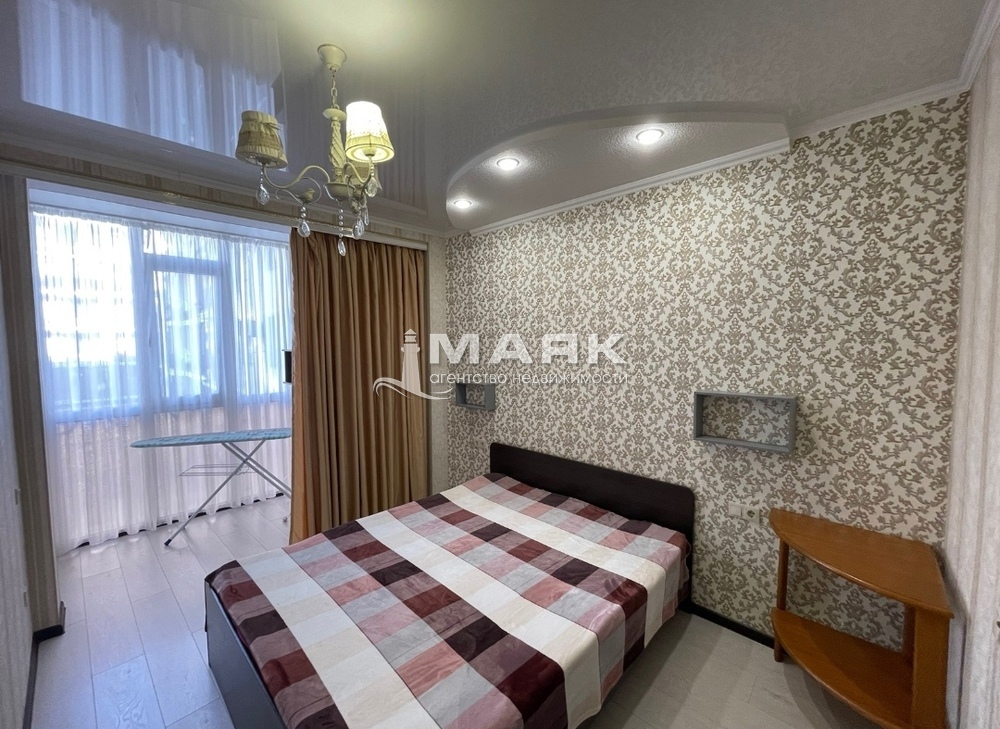 1-к. квартира 48 кв.м, 4/10