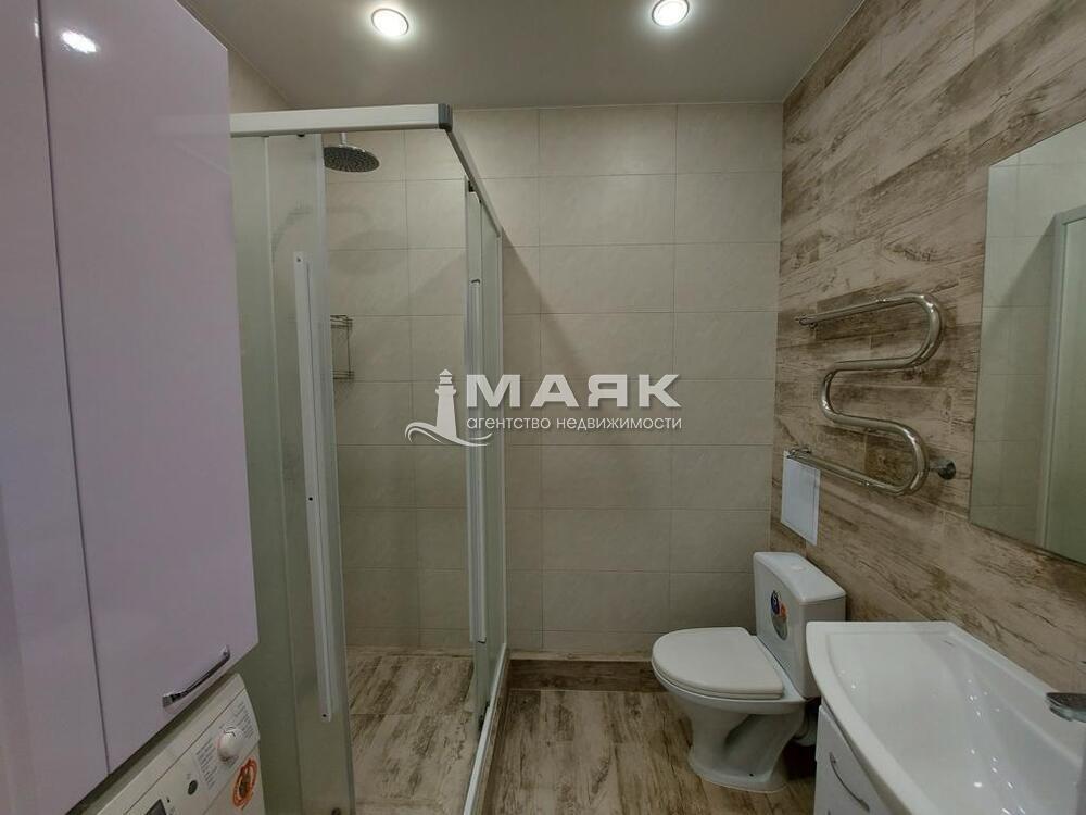 1-к. квартира 37 кв.м, 8/8