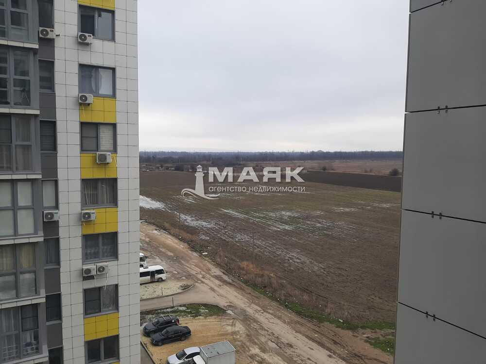1-к. квартира 42 кв.м, 8/14