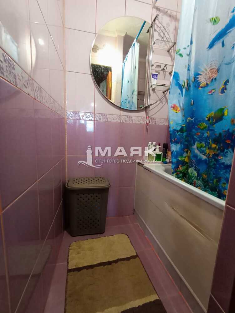 2-к. квартира 47 кв.м, 1/2