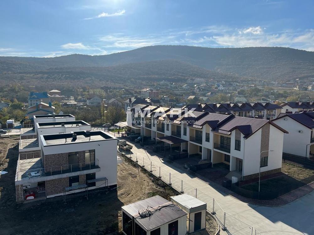 Дом 172 кв.м на участке 4.5 сот