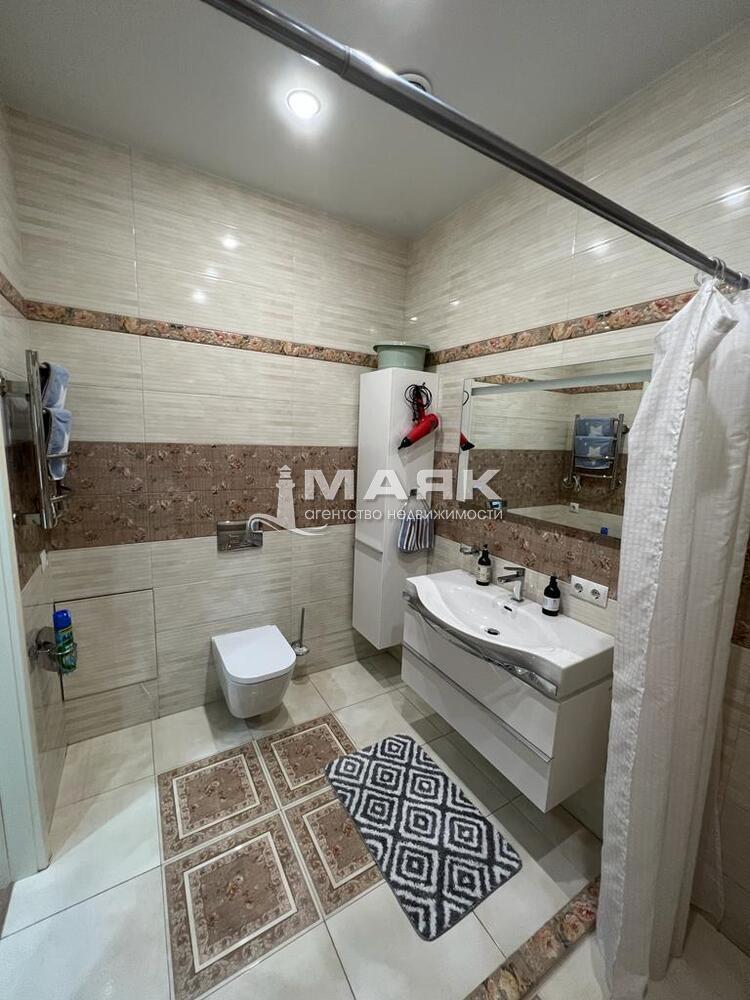 2-к. квартира 77.4 кв.м, 5/6