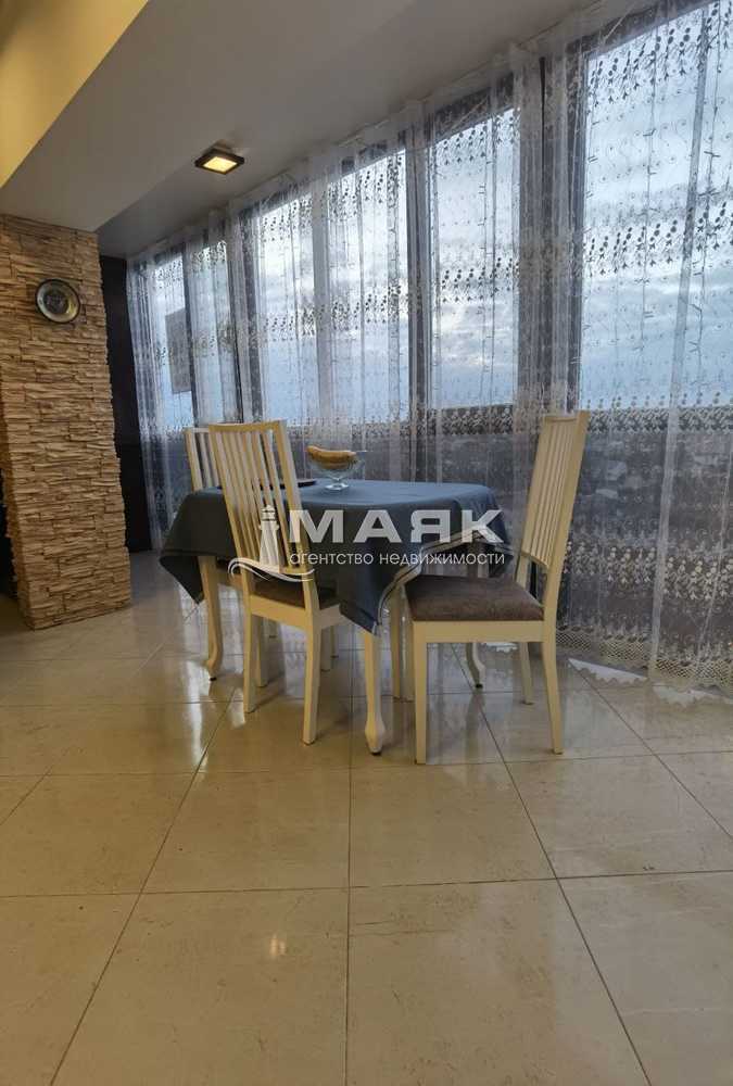3-к. квартира 81 кв.м, 7/8
