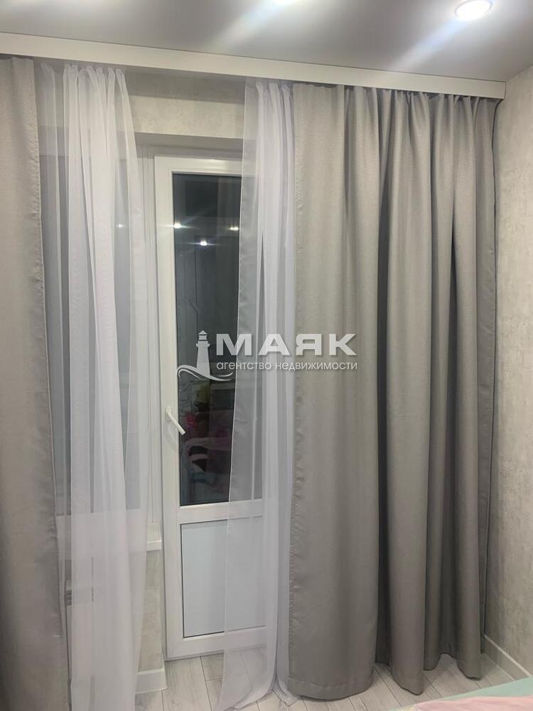 1-к. квартира 37 кв.м, 8/8