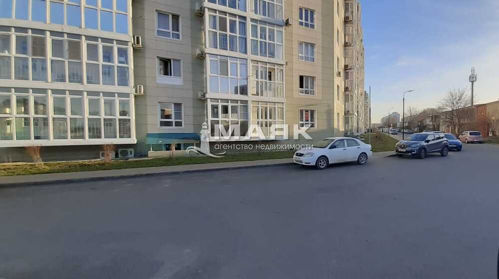 1-к. квартира 35 кв.м, цоколь/8