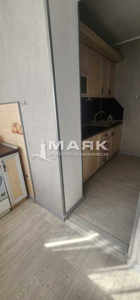 2-к. квартира 59 кв.м, 4/5