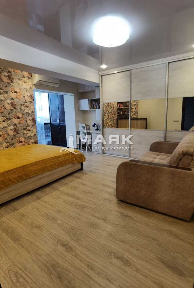 3-к. квартира 81 кв.м, 7/8