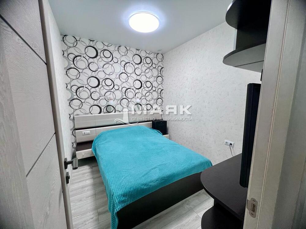 2-к. квартира 37 кв.м, 3/8