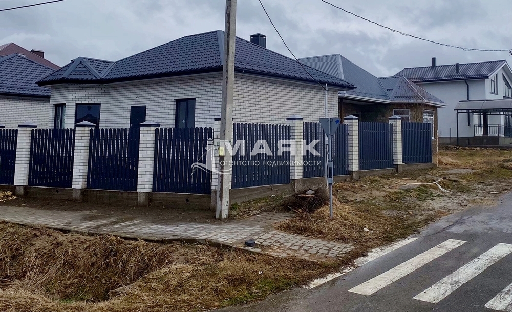 Дом 80 кв.м на участке 3.2 сот