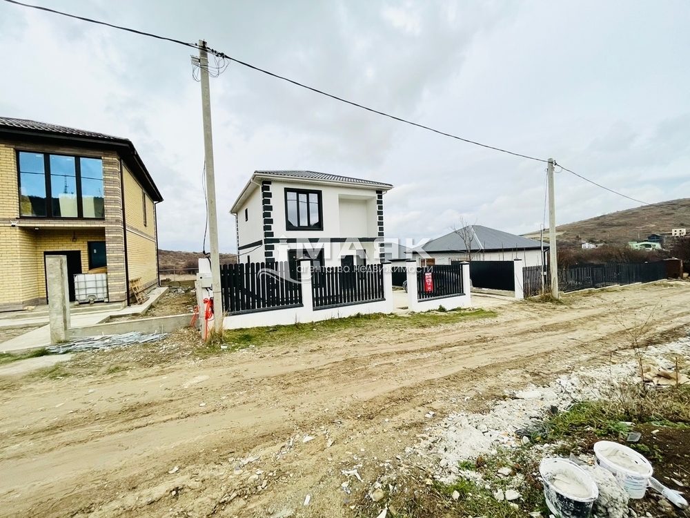 Дом 136 кв.м на участке 3 сот