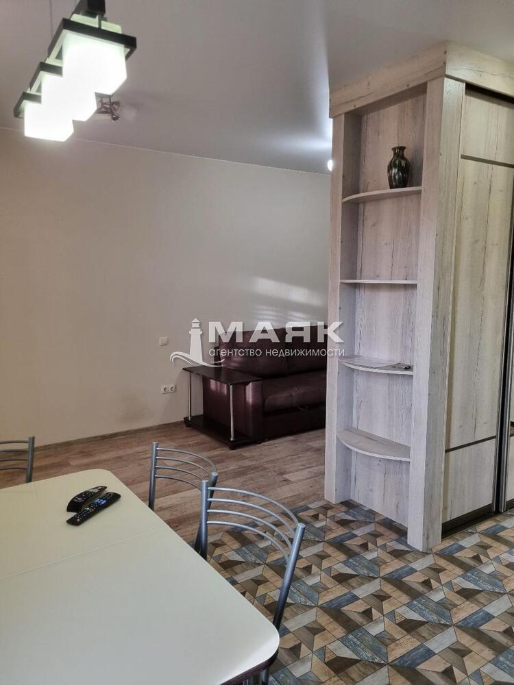 1-к. квартира 37.3 кв.м, 1/8