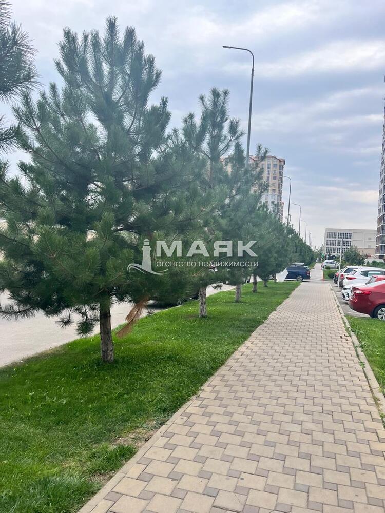 1-к. квартира 37.8 кв.м, 18/20
