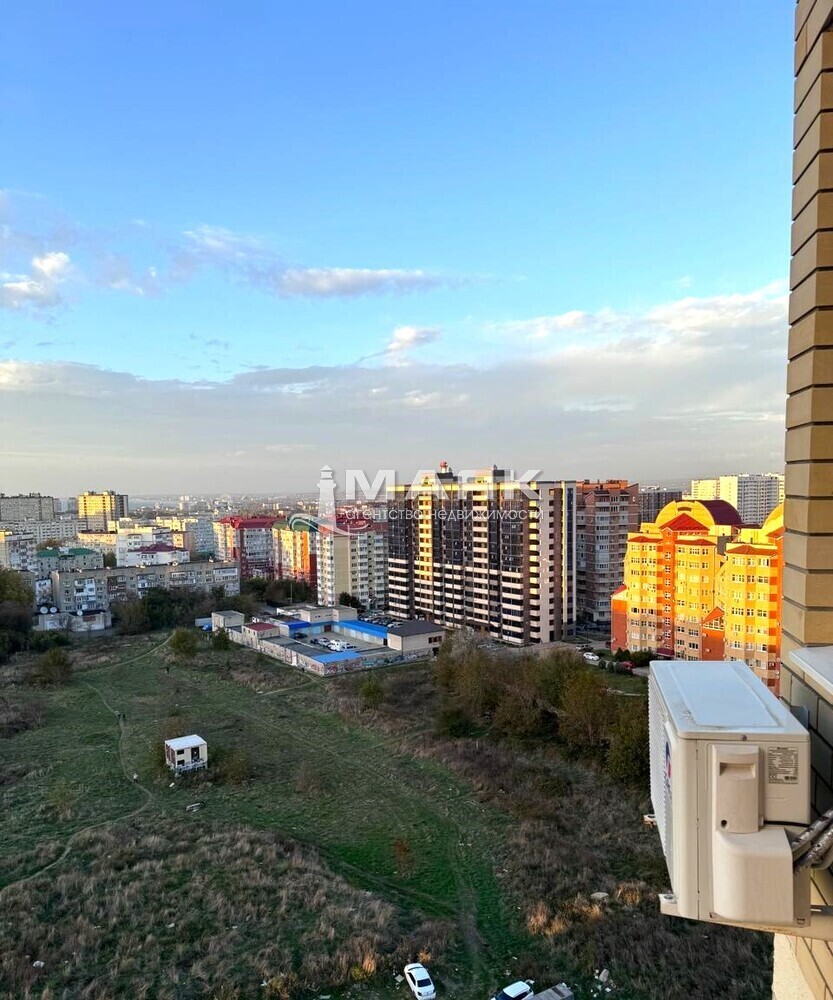 2-к. квартира 59.6 кв.м, 13/13