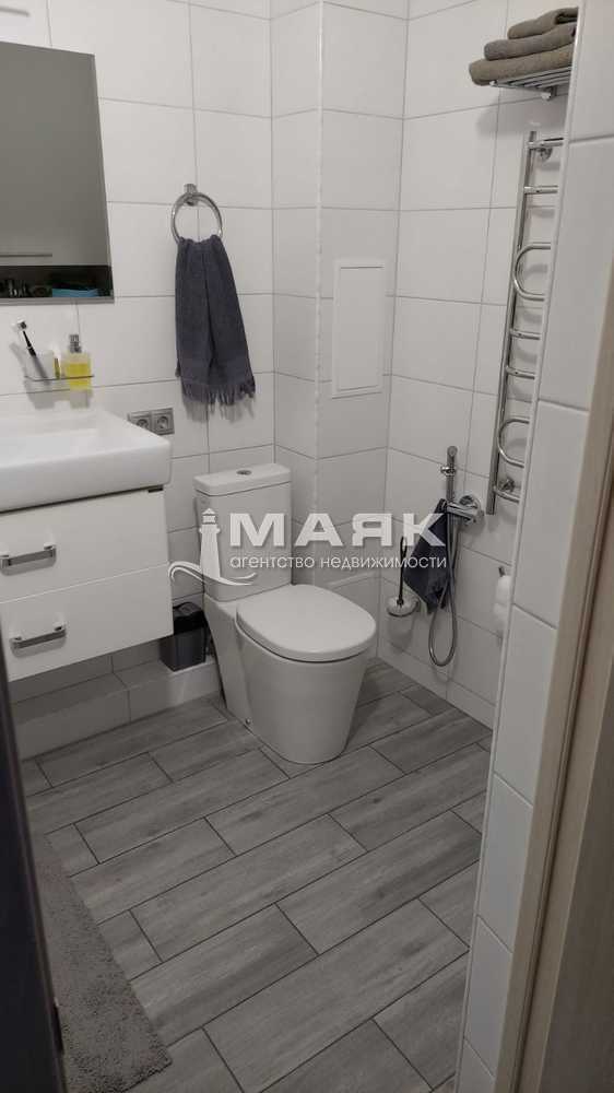 2-к. квартира 64 кв.м, 4/4