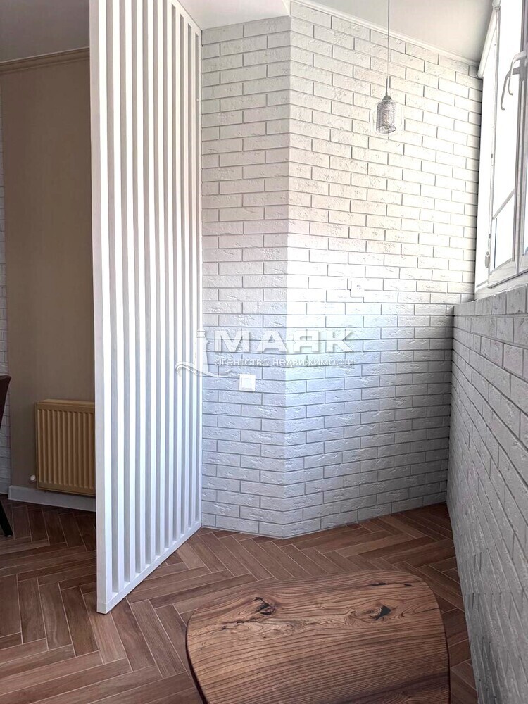 2-к. квартира 59.6 кв.м, 13/13