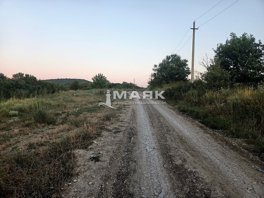 Участок 15.7 сот. (ЛПХ)