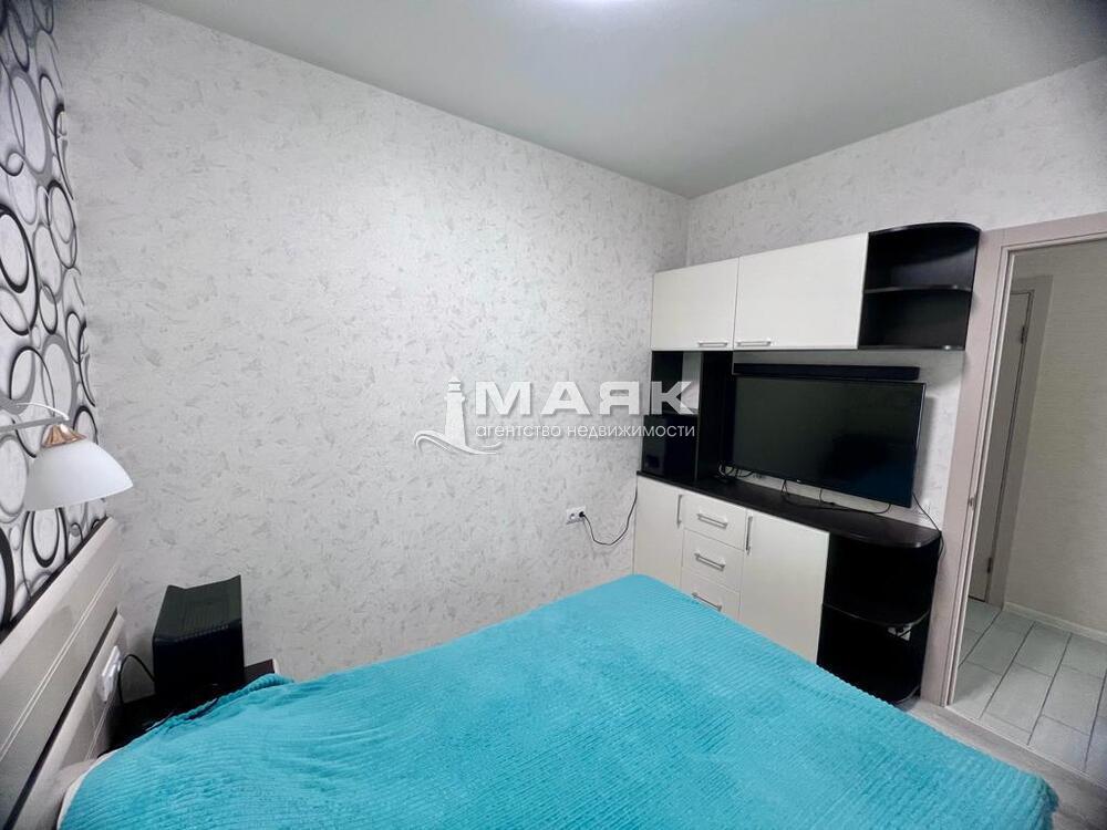 2-к. квартира 37 кв.м, 3/8