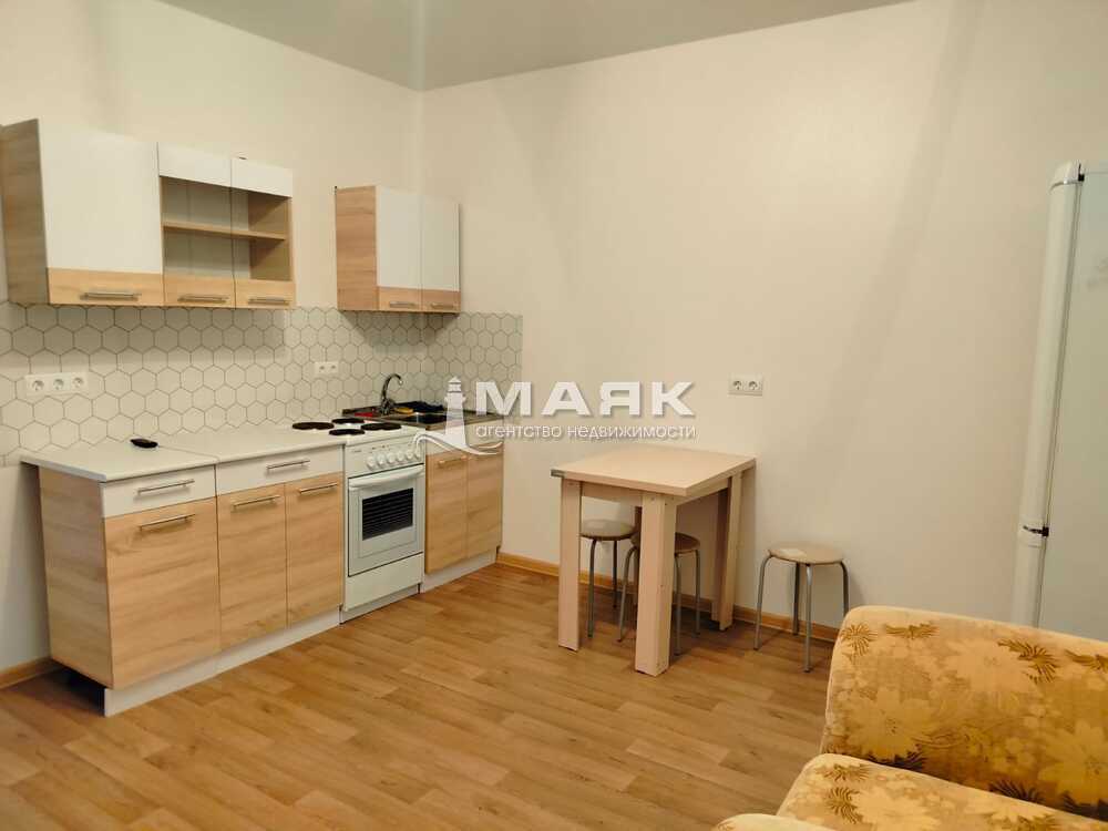 1-к. квартира 38 кв.м, 1/2