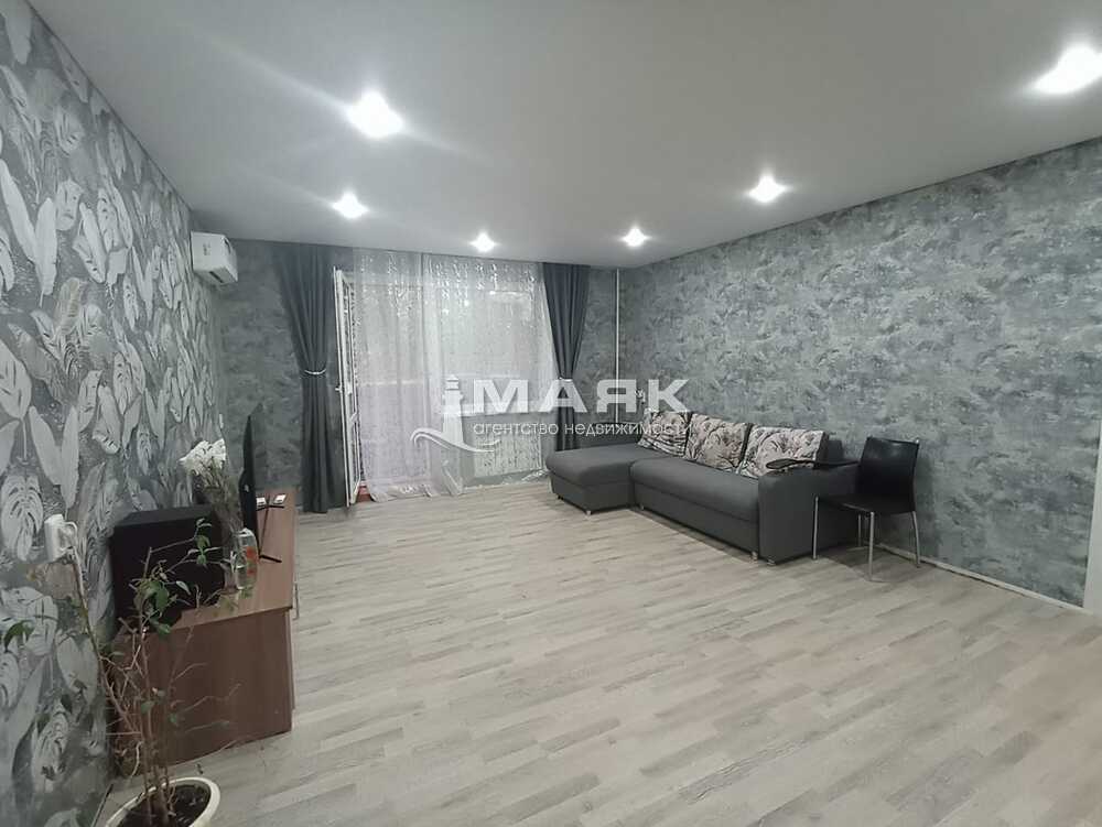 4-к. квартира 80.8 кв.м, 1/5
