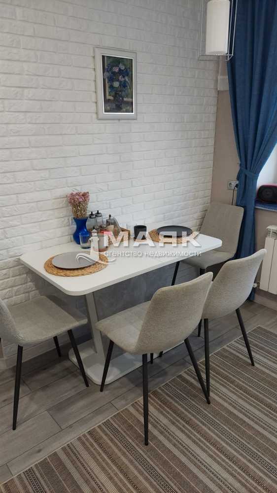 2-к. квартира 64 кв.м, 4/4