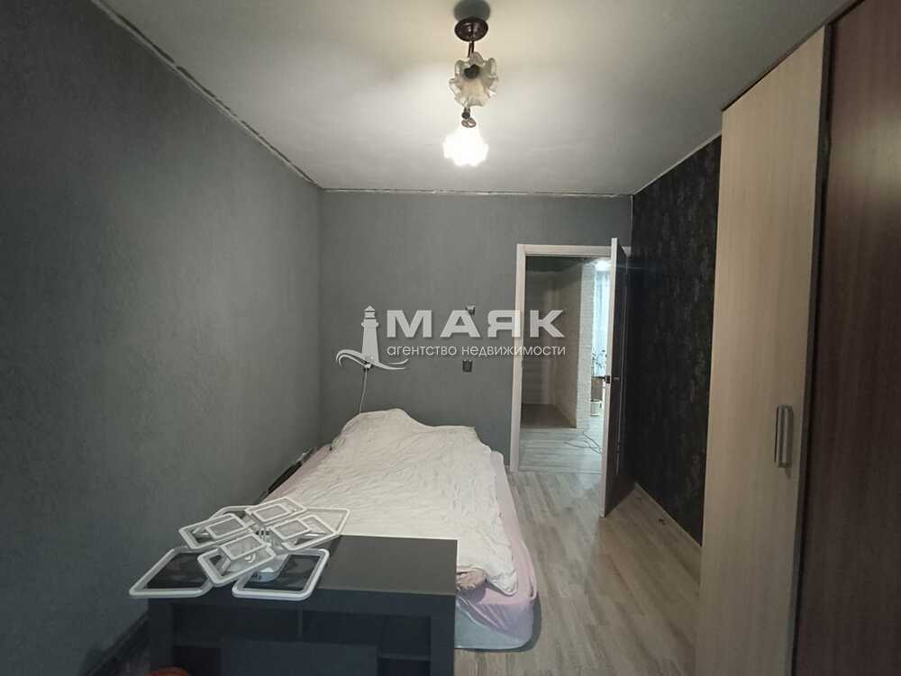 4-к. квартира 80.8 кв.м, 1/5