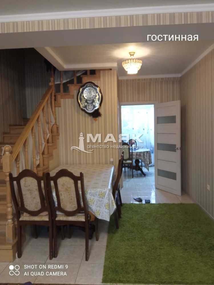 Дом 127.5 кв.м на участке 2 сот