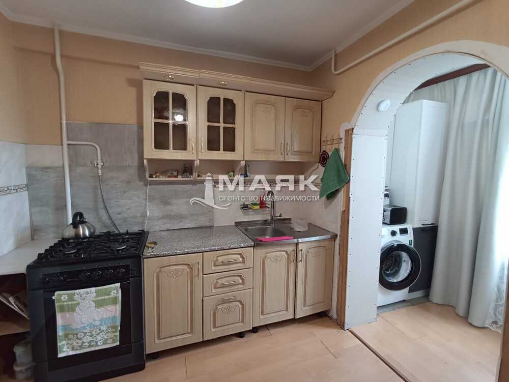 1-к. квартира 45 кв.м, 3/5