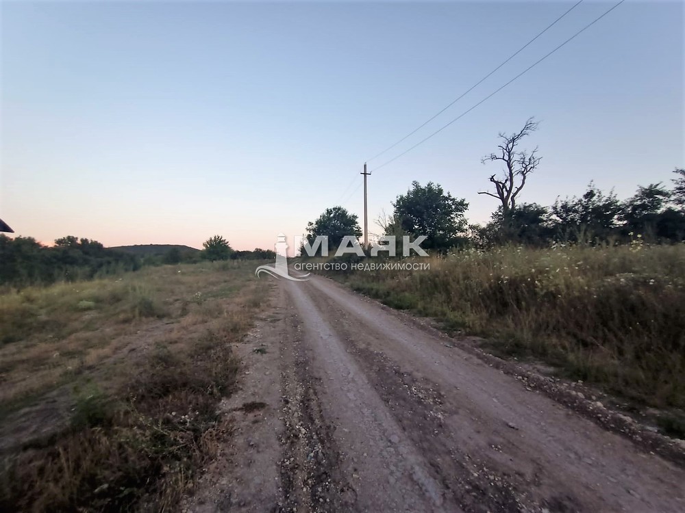 Участок 15.7 сот. (ЛПХ)