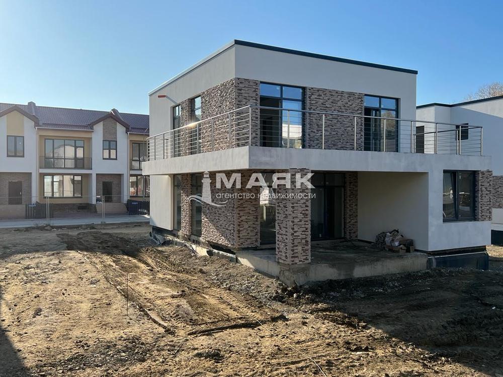 Дом 172 кв.м на участке 4.5 сот
