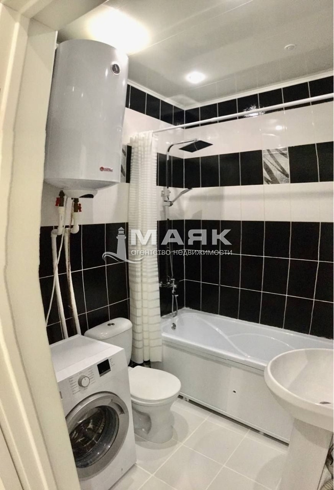 1-к. квартира 45 кв.м, 7/8